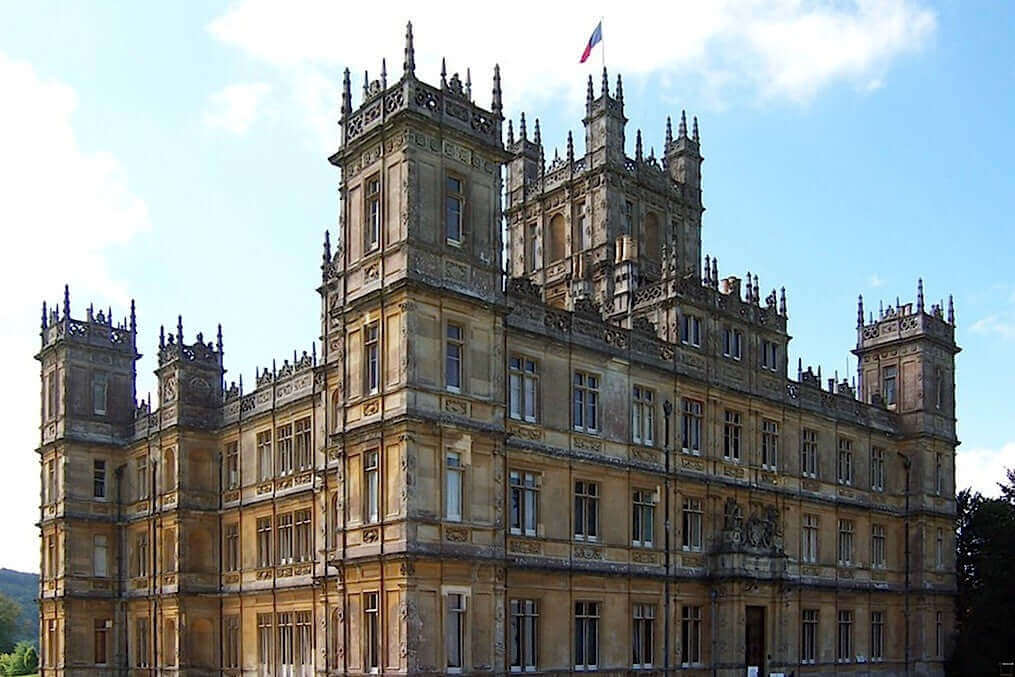 英国貴族の衰退とアンティーク