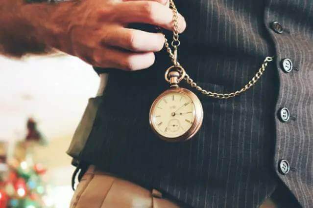 アンティーク懐中時計の魅力