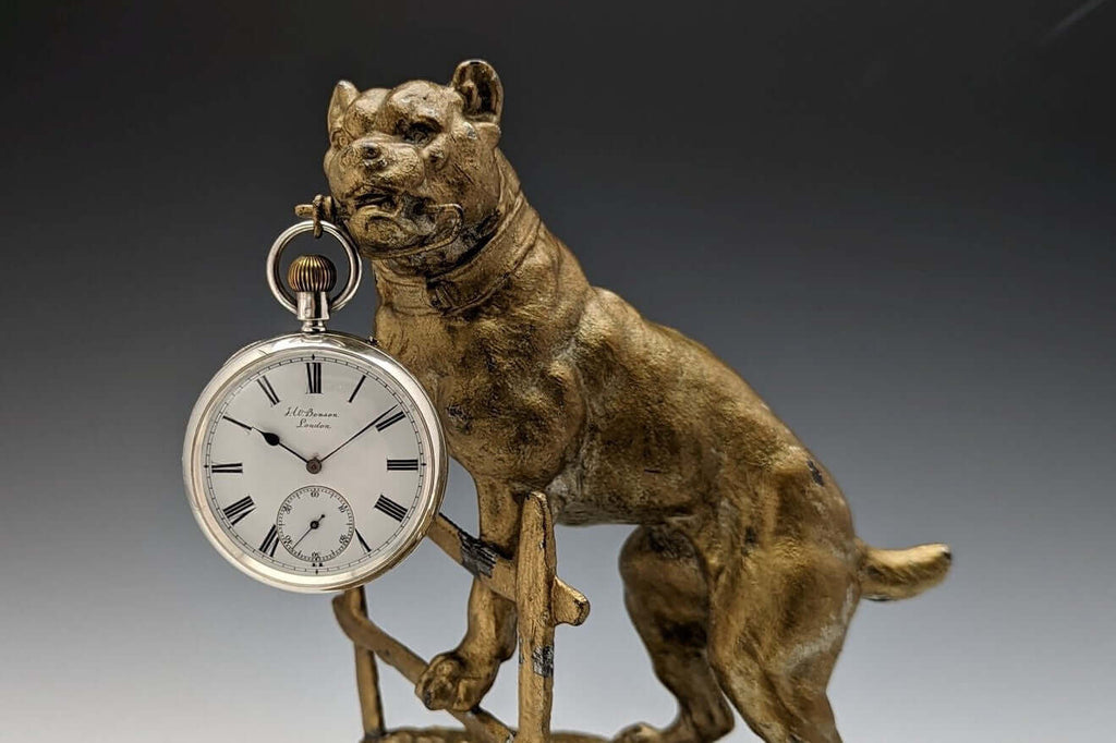 アンティークの懐中時計ホルダ