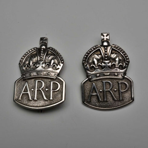 1938年 英国ヴィンテージ 純銀製 ARP(空襲警戒員)バッジペア Royal Mint