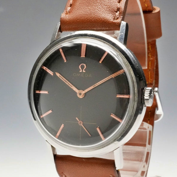 Circa 1962 OMEGA Men's Mechanical Watch Ref. 121.002-62 Cal. 269 Black Dial, Good Working Condition