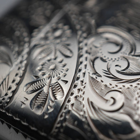 1901 British Antique Sterling Silver Curved Vesta Case for Left-Handed Users 38g Hilliard & Thomason