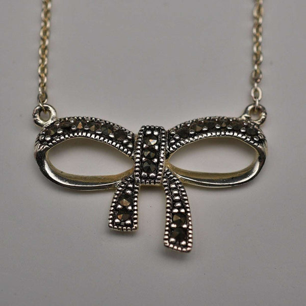 Vintage Sterling Silver & Marcasite Ribbon Design Pendant Necklace