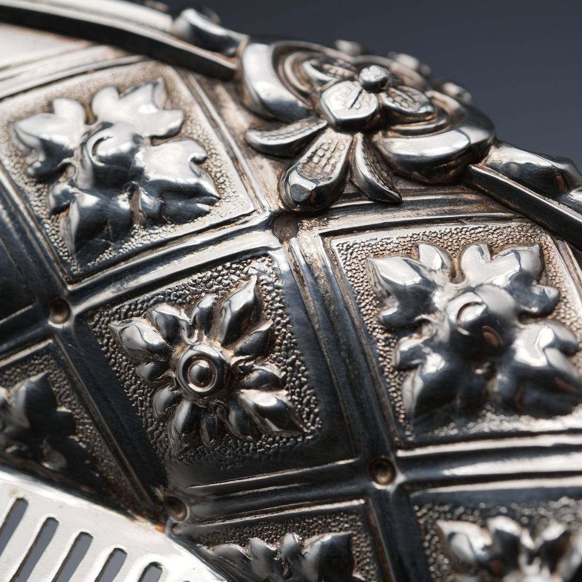 1865年 英国アンティーク シルバープレート製 コンポート 直径29cm