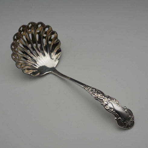 1906 British Antique Sterling Silver Sugar Sifter 20g Robert Pringle & Sons