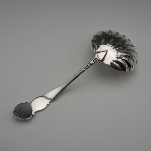 1906 British Antique Sterling Silver Sugar Sifter 20g Robert Pringle & Sons