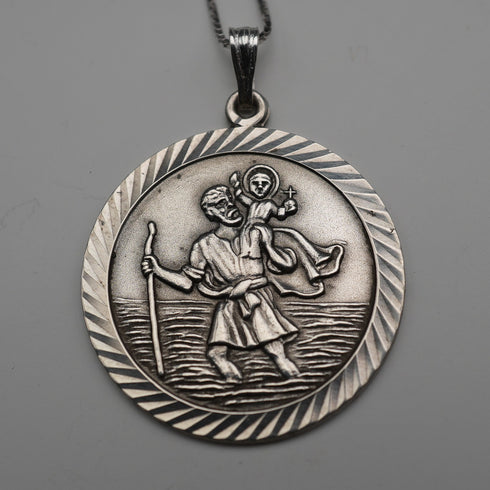 Vintage Sterling Silver St. Christopher Medal Pendant with Sterling Silver Necklace, Total 5.8g