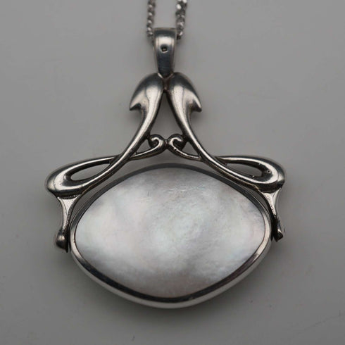 UK Vintage Sterling Silver Onyx & MOP Reversible Pendant with Sterling Silver Necklace, Total 12g