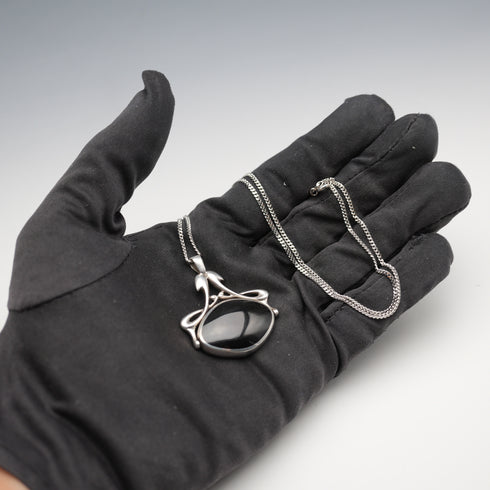 UK Vintage Sterling Silver Onyx & MOP Reversible Pendant with Sterling Silver Necklace, Total 12g