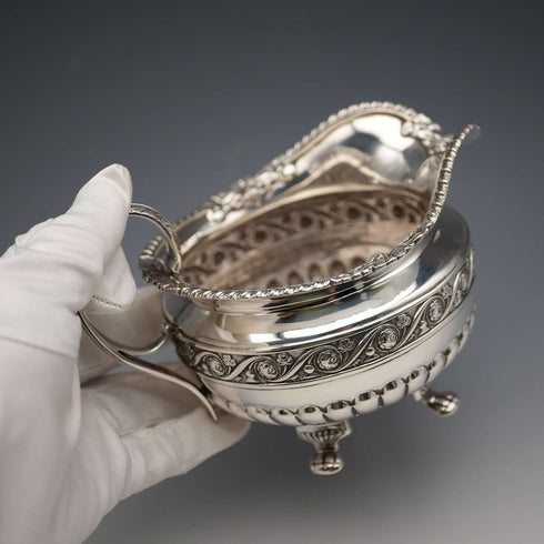 1822 English Antique Irish Sterling Silver Jug 247g James Scott