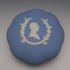 1972年 英國 Wedgwood 浮雕玉石製 愛丁堡公爵 有蓋盒 淡藍色