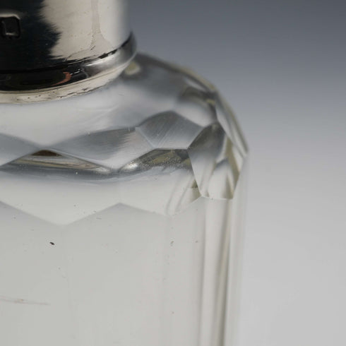 1901 English Antique Sterling Silver Lid Cut Glass Bottle