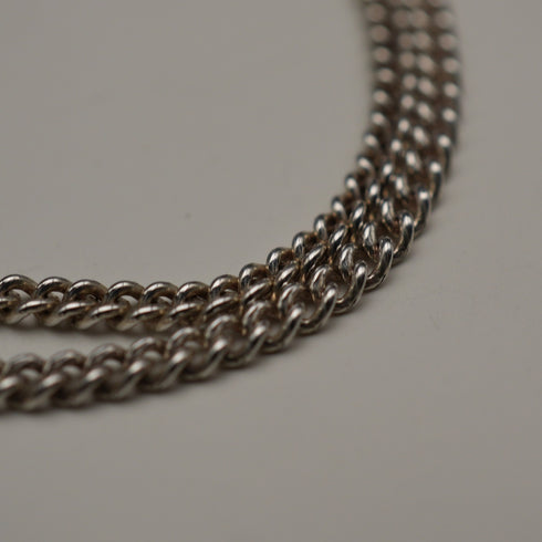 Colgante vintage de plata de ley con forma de cabeza de caballo, 10,1 g en total, con cadena de plata de ley.