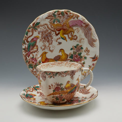 c. 1947 Vintage Royal Crown Derby "Old Aylesbury" Teacup Trio ②