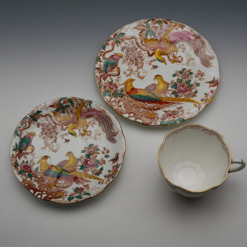 c. 1947 Vintage Royal Crown Derby "Old Aylesbury" Teacup Trio ②