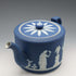 約1900年 英國古董 Wedgwood 碧玉陶(Jasperware)鼓形茶壺