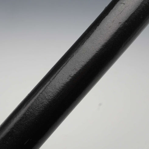 Bastón antiguo británico de 1922 con eje negro y mango de rondel de plata esterlina, 91 cm
