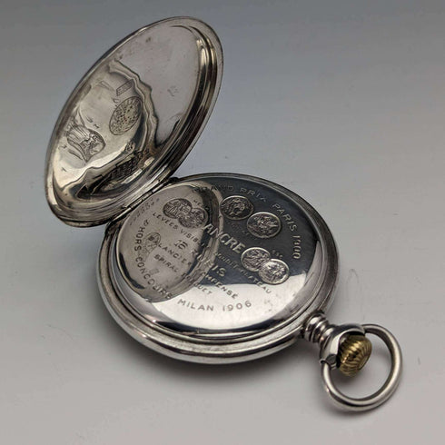 Around 1913 Antique Zenith pocket watch Art Nouveau engraving Hunter case on silver side Works well