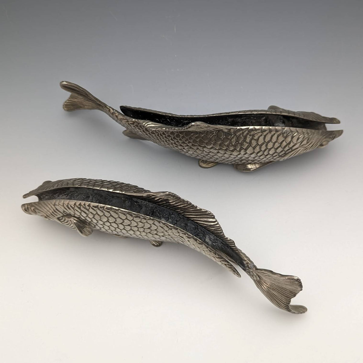 即日発送 英国ヴィンテージ ピューター製 SILVER-LUG – ペア フィギュリン 魚 置物