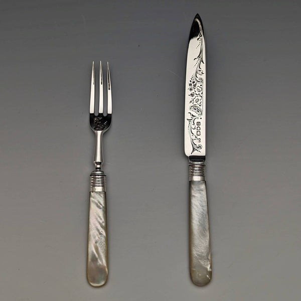 1909 British Antique White Pearl Shell Handle Dessert Cutlery Pair in Case Josiah Williams