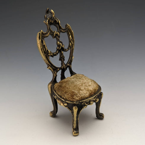 1920年代 真鍮製 椅子型 懐中時計ホルダー ブラウンシート