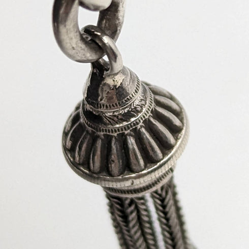 1900 年左右英國古董純銀阿爾伯特鏈 30 克花式流蘇飾扣