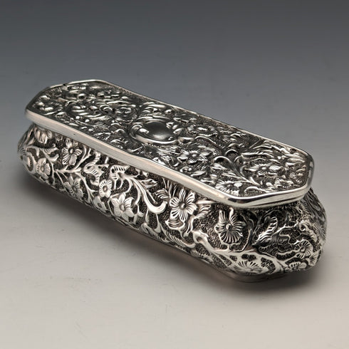 1904 British antique sterling silver trinket box 82g