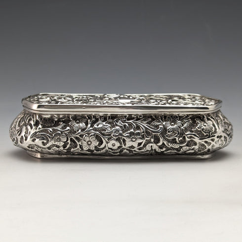 1904 British antique sterling silver trinket box 82g