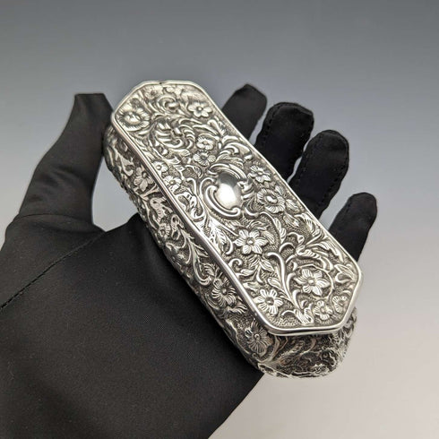 1904 British antique sterling silver trinket box 82g