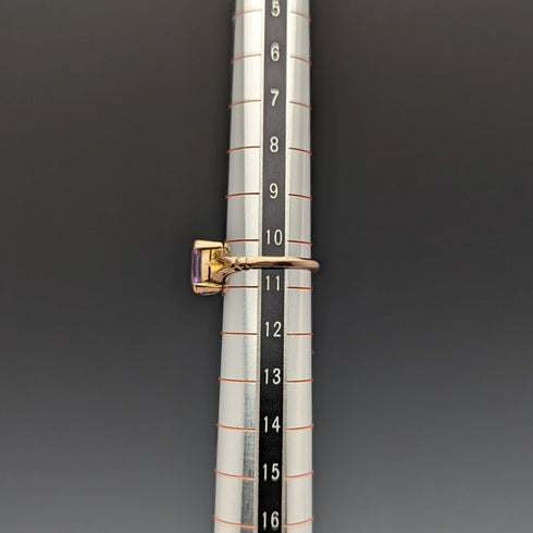 英國復古珠寶紫水晶 9 克拉金戒指