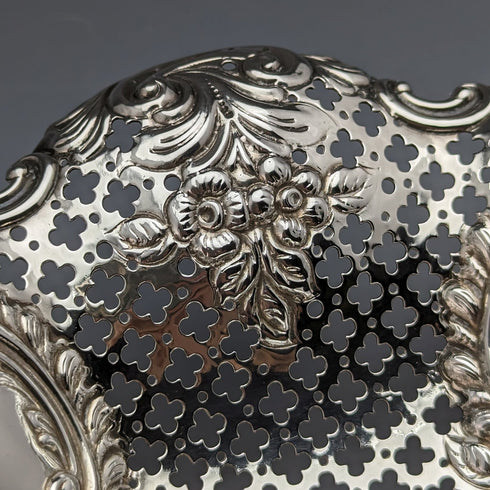 1897 年英國古董純銀耳環裝飾碗帶腿大小一對共 340 克 MAPPIN BROS