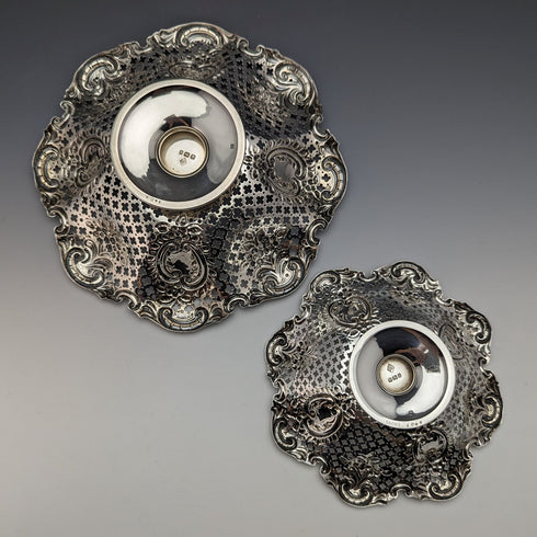 1897 年英國古董純銀耳環裝飾碗帶腿大小一對共 340 克 MAPPIN BROS