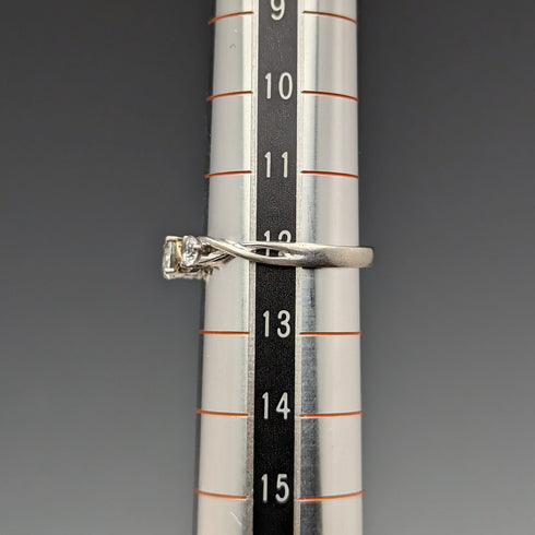 英國復古珠寶立方氧化鋯純銀和 9 克拉金戒指
