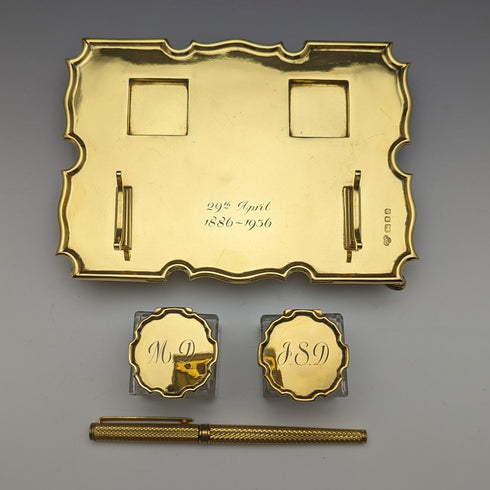 1935年 英国ヴィンテージ 純銀ギルト製 ペンスタンド&インク壺ペア Goldsmiths & Silversmiths