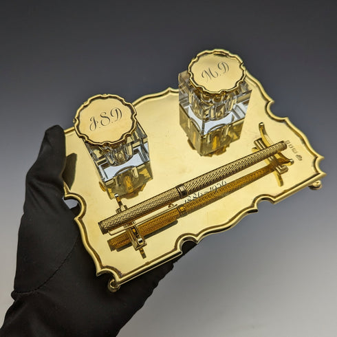 1935年 英国ヴィンテージ 純銀ギルト製 ペンスタンド&インク壺ペア Goldsmiths & Silversmiths