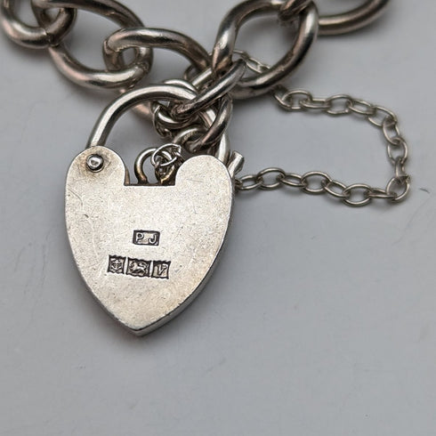 1970 British vintage sterling silver charm bracelet 32g