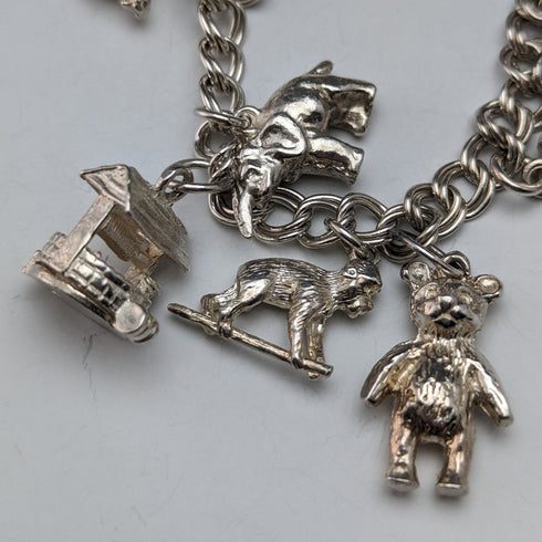 1976年 英国ヴィンテージ 純銀製 チャームブレスレット 67g