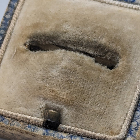 英国ヴィンテージ レザー張り リングボックス Alfred Wolf Ltd