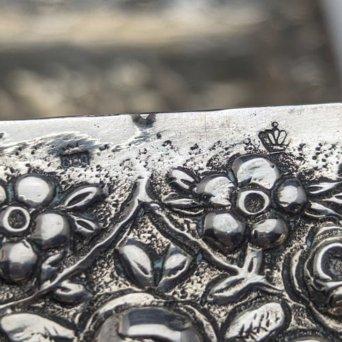 20世紀初頭 ドイツアンティーク 800シルバー 浮き彫り装飾 スクエアボックス 94g