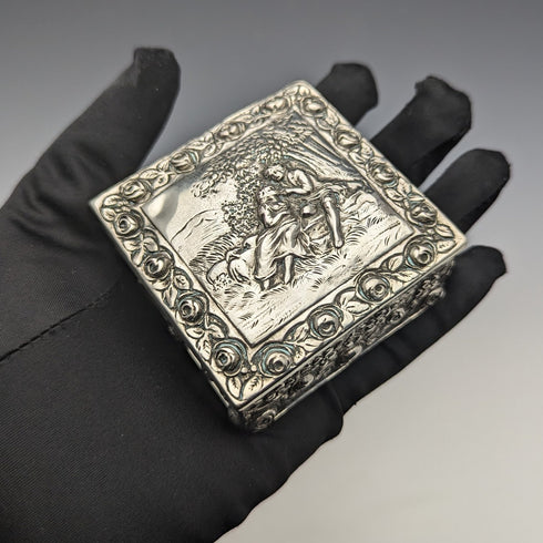 20世紀初頭 ドイツアンティーク 800シルバー 浮き彫り装飾 スクエアボックス 94g