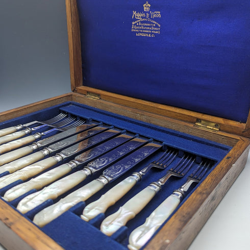 1899年頃 英国アンティーク 白蝶貝ハンドル カトラリー 6ペアセット 箱入り Mappin & Webb