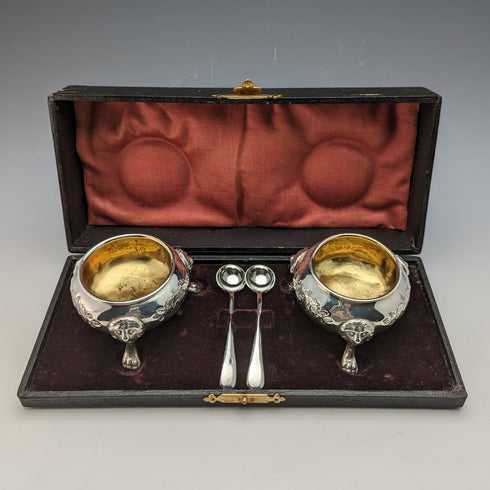 1900 年左右英國古董銀盤鹽盤和勺子一對(帶盒)