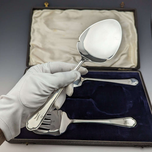 Around 1950 British vintage silver-plated serving cutlery set in case WALKER&HALL
