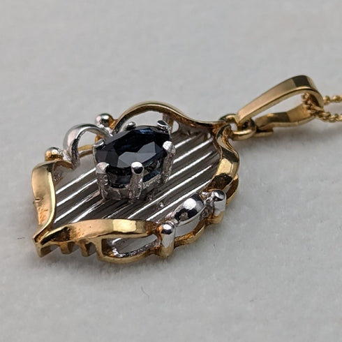 1965 British Vintage Jewelry K9 Gold & Sapphire Pendant Necklace