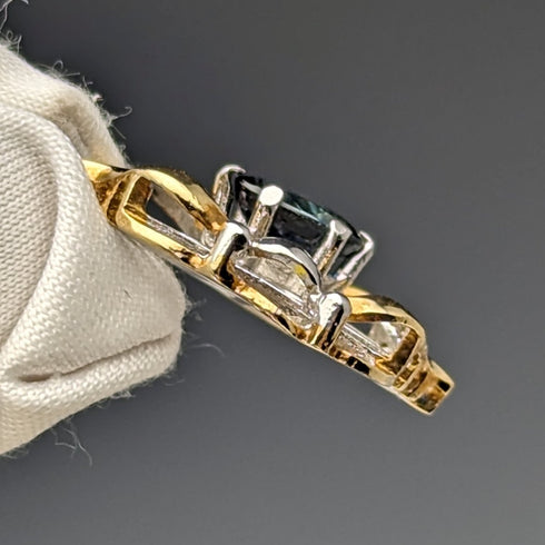 1965 British Vintage Jewelry K9 Gold & Sapphire Pendant Necklace