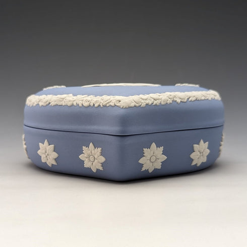 英國復古韋奇伍德碧玉心型盒架淡藍色