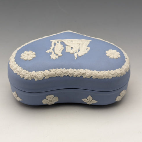 英國復古韋奇伍德碧玉心型盒架淡藍色