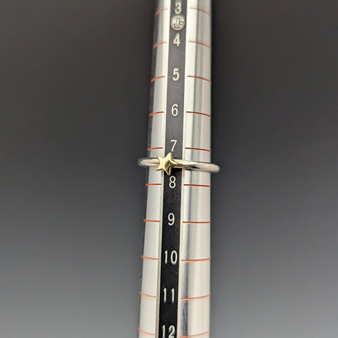 British Jewelry 9ct Gold Star Sterling Silver Ring Ring ALM