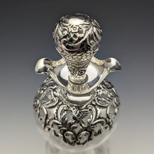 1900 British Antique Sterling Silver Decanter Glug Glug Glass Decanter