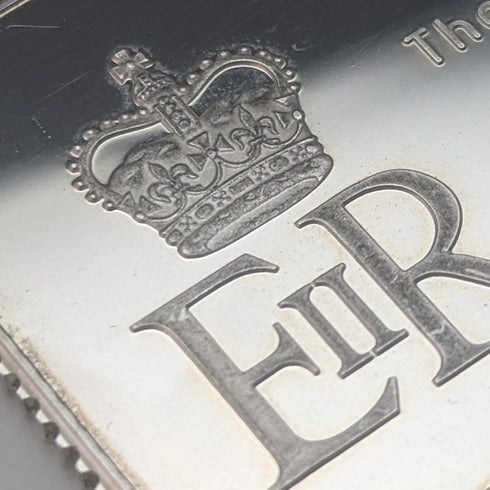 1977年 エリザベスⅡ世 戴冠25周年ジュビリー 純銀製 5ポンド切手レプリカ 40g